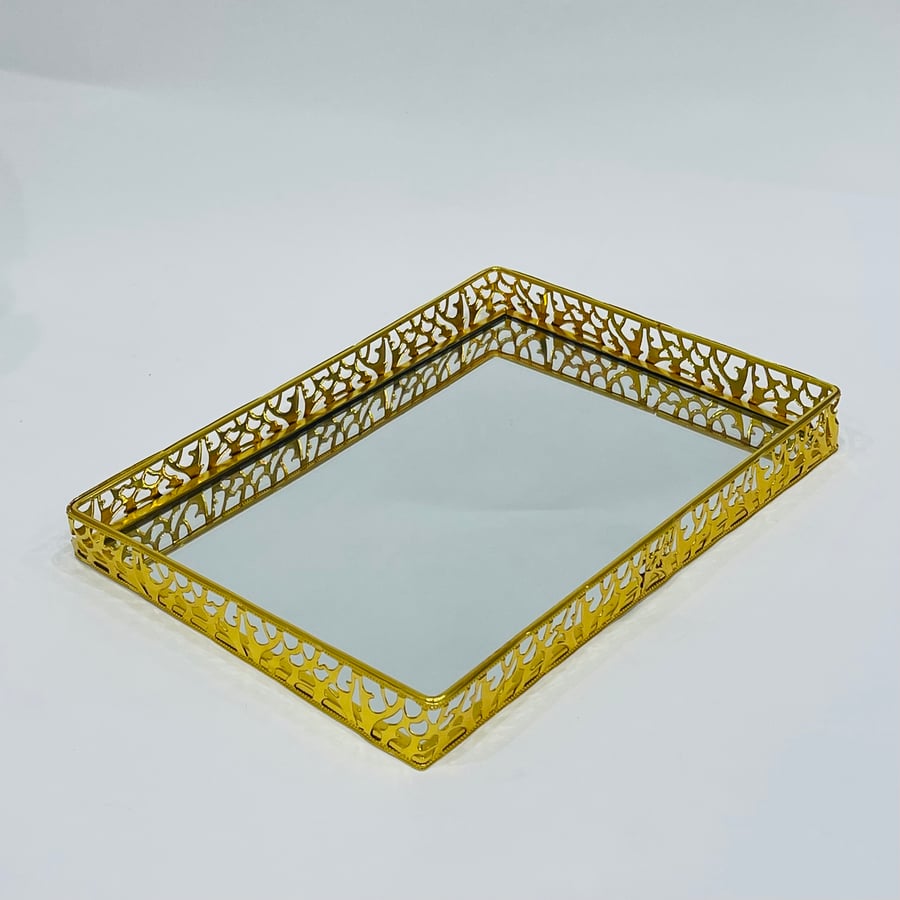 طوفرية تقديم ذهبي مستطيل  مقاس 20*28سم
