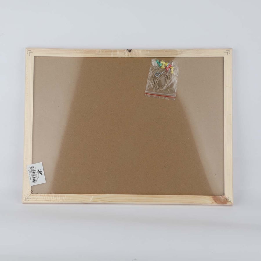 لوحة اعلانات اطار خشبي 40*30  سم