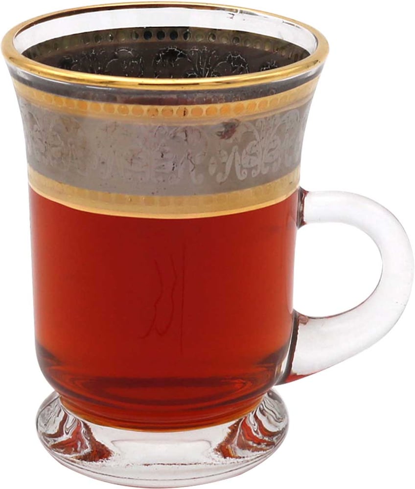 بيالات شاي منقوش