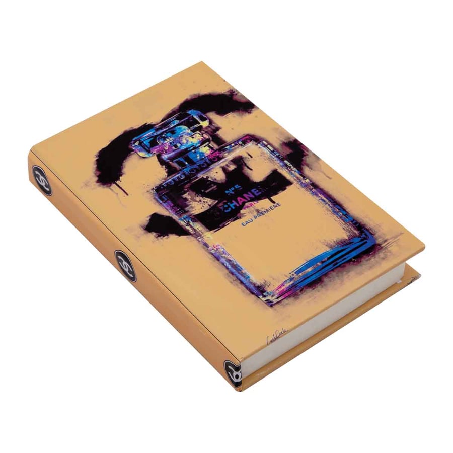 كتاب ديكور مقاس 19*12 سم