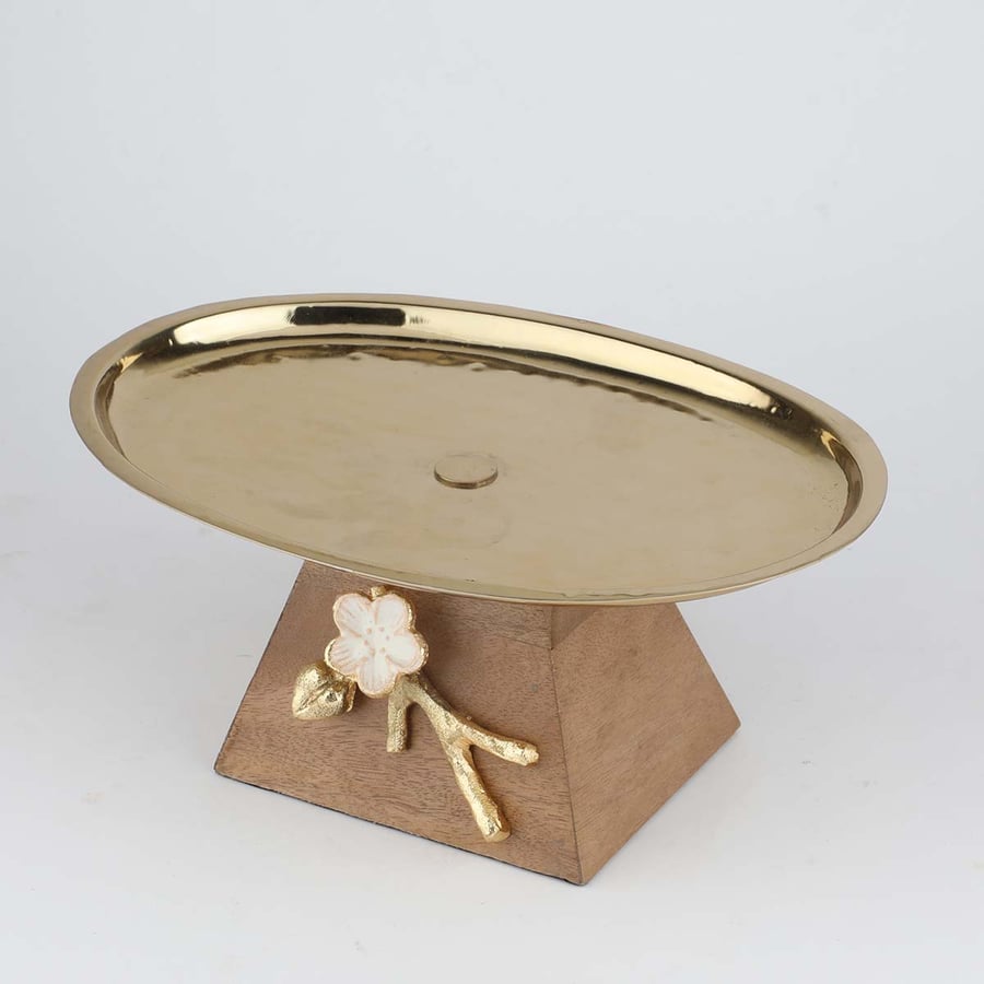 Oval presentation stand with wooden base