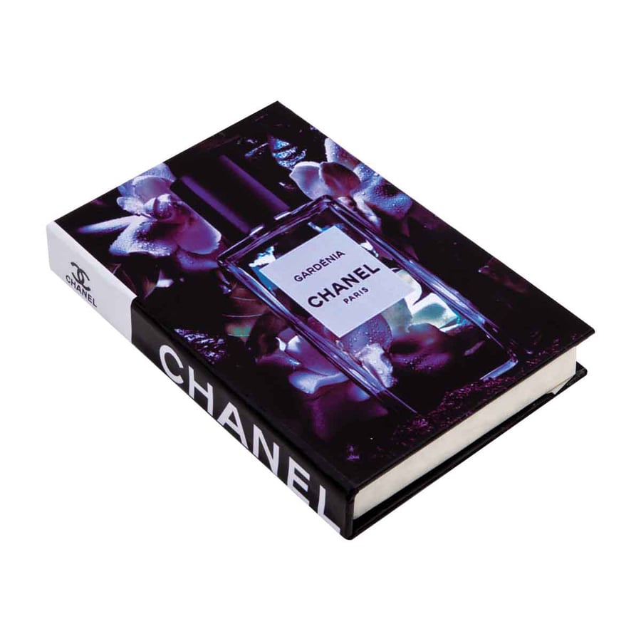 كتاب ديكور مقاس 19*12 سم