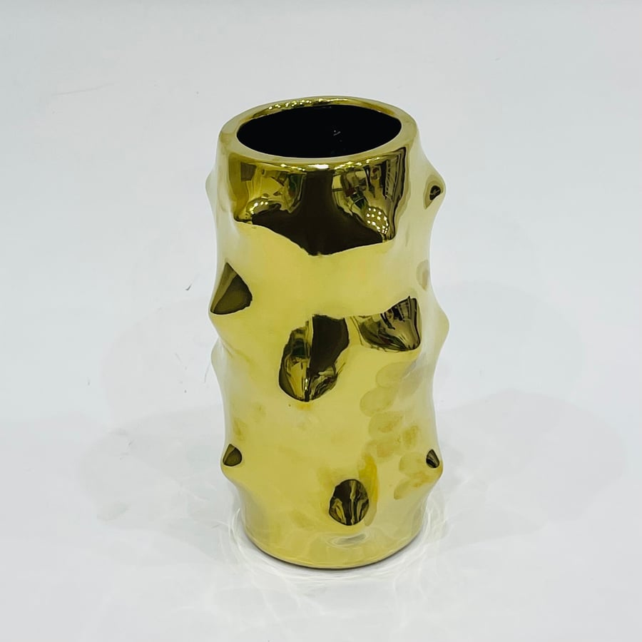 Golden ceramic vase, height 31 cm