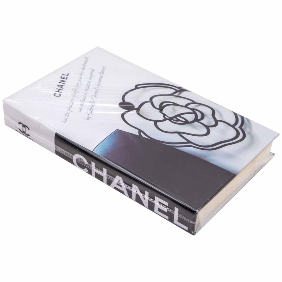 كتاب ديكور مقاس 17*27 سم