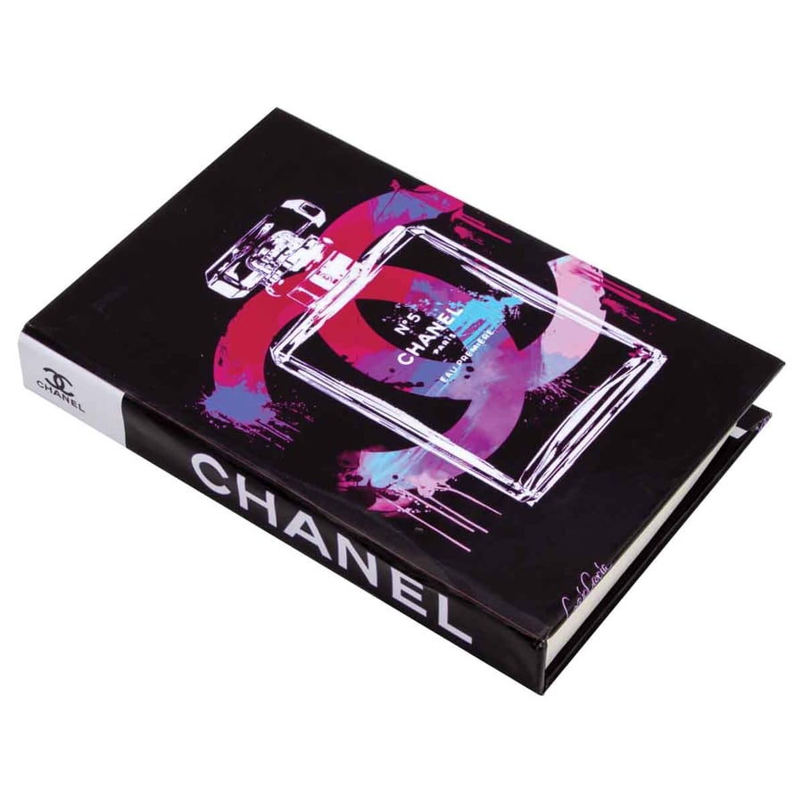 كتاب ديكور مقاس 19*12.5 سم