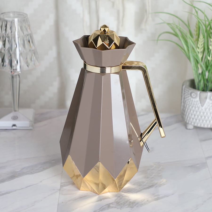 Alina thermos with a capacity of 1 liter, light brown color with gold