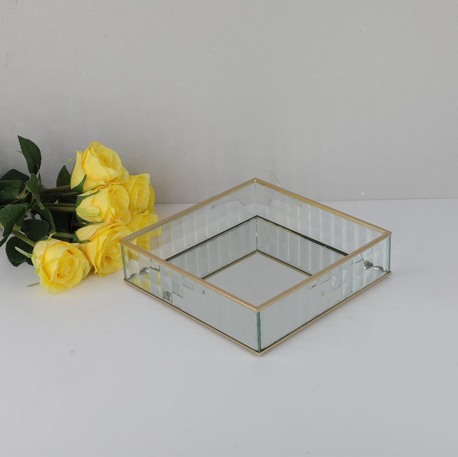 علبة اكسسوارات مربع مقاس 20*20سم