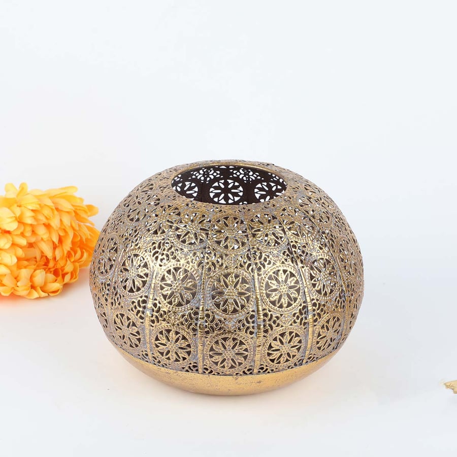 شمعدان ذهبي ارتفاع 15 سم