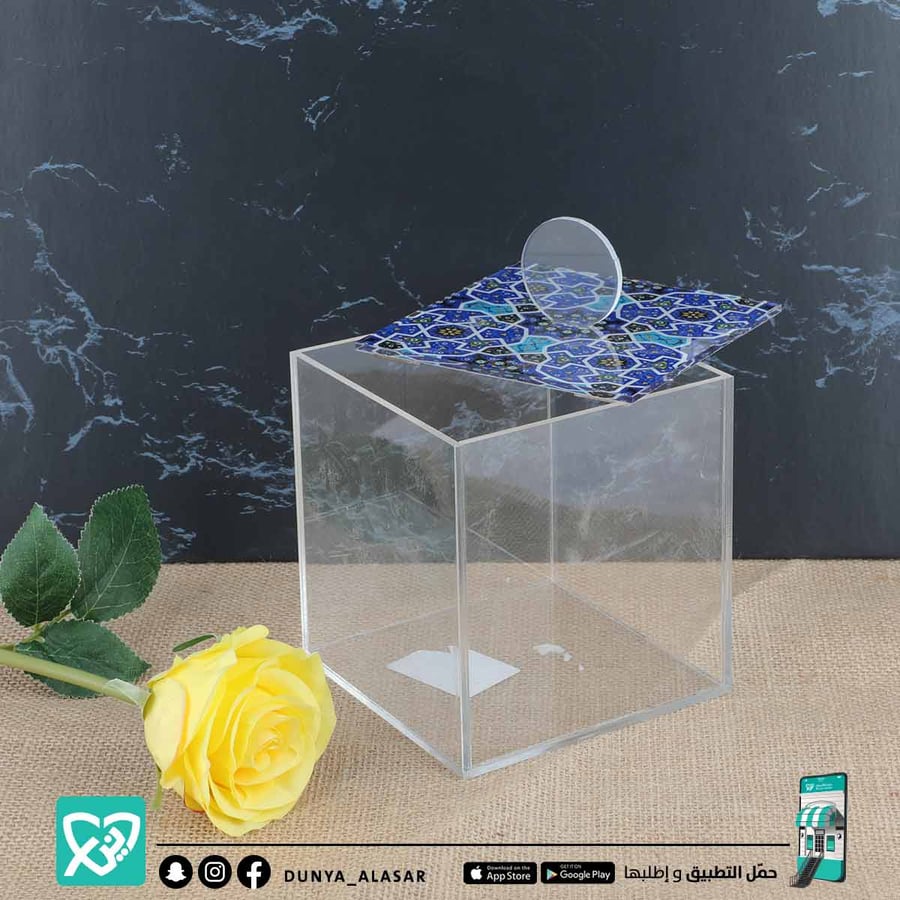 Box of Akrelk with square lid size 11*11*12 cm
