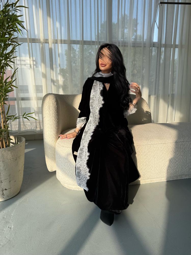 Velvet Abaya • Dantel Trim