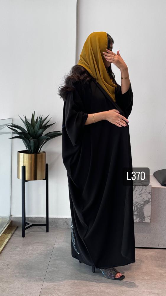 عباية كريب سبشل رسم يدوي قصة بشت
