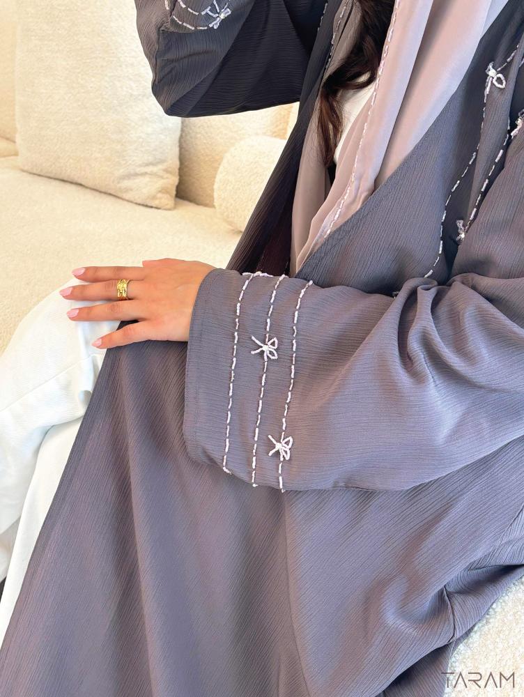 عباية الفيونكات - رمادي