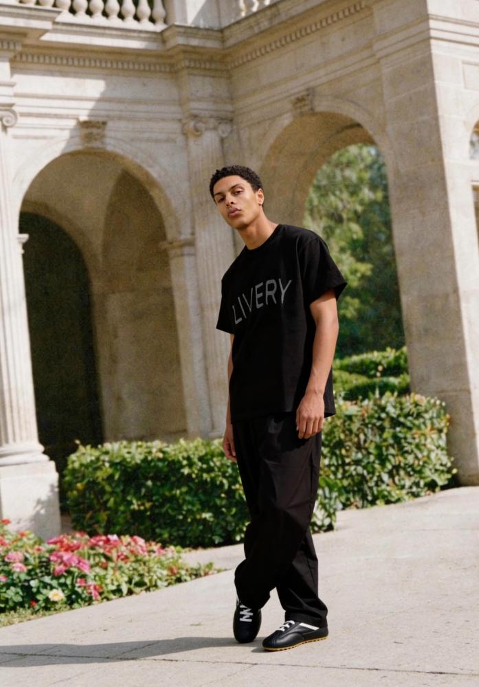 LIVERY Washed T-shirt - Black