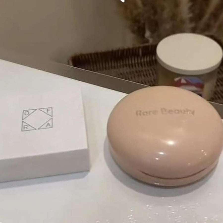 هايلايت Rare Beauty