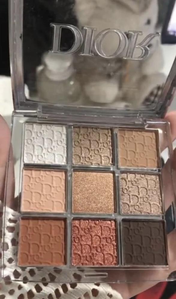 اي شادو Dior