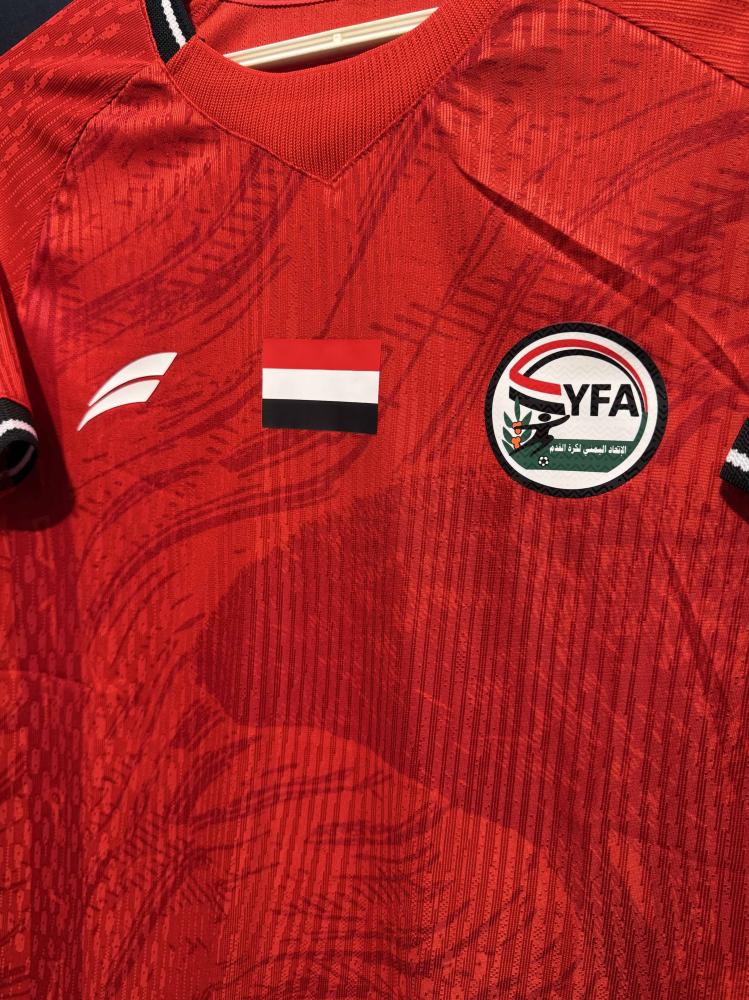 تيشيرت منتخب اليمن الاساسي فئة اللاعبين