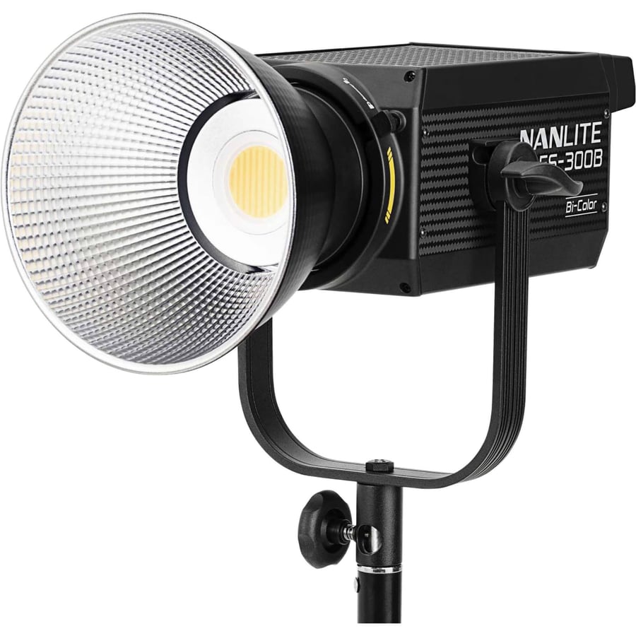 اضاءه مستمره | Nanlite FS-300B Bi-Color LED Monolight