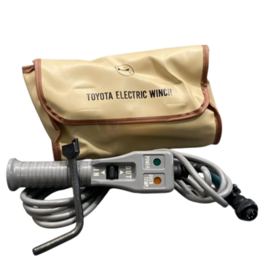Remote winch with key and bag for the pickup truck and the quarter 2007 - 2023
