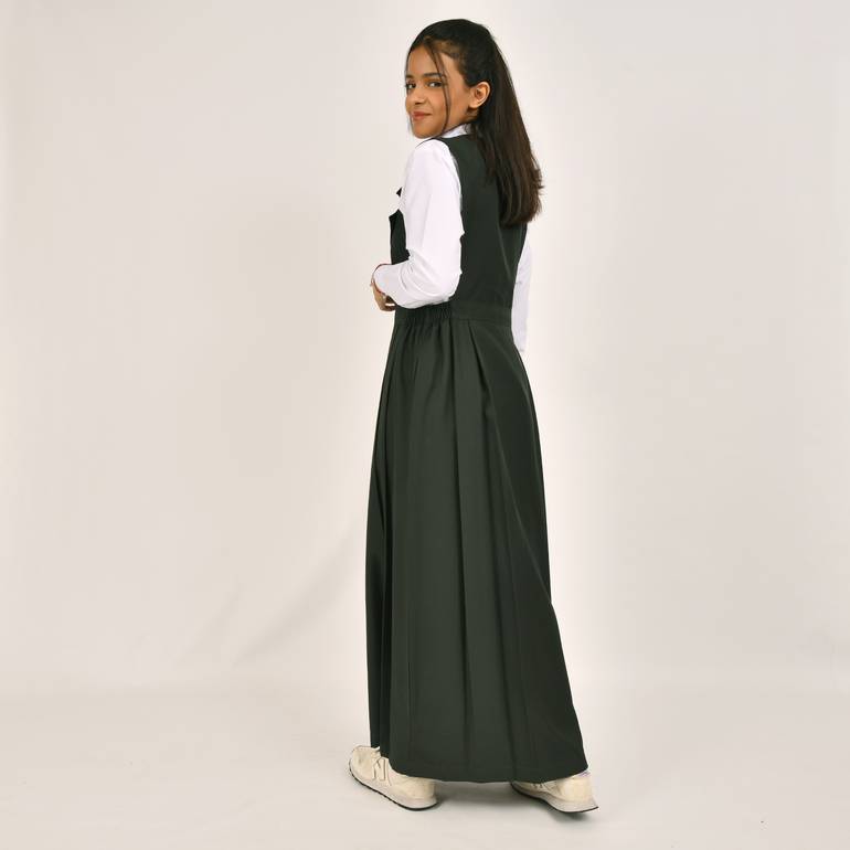 Olive green apron with a blazer collar and pleats on the sides