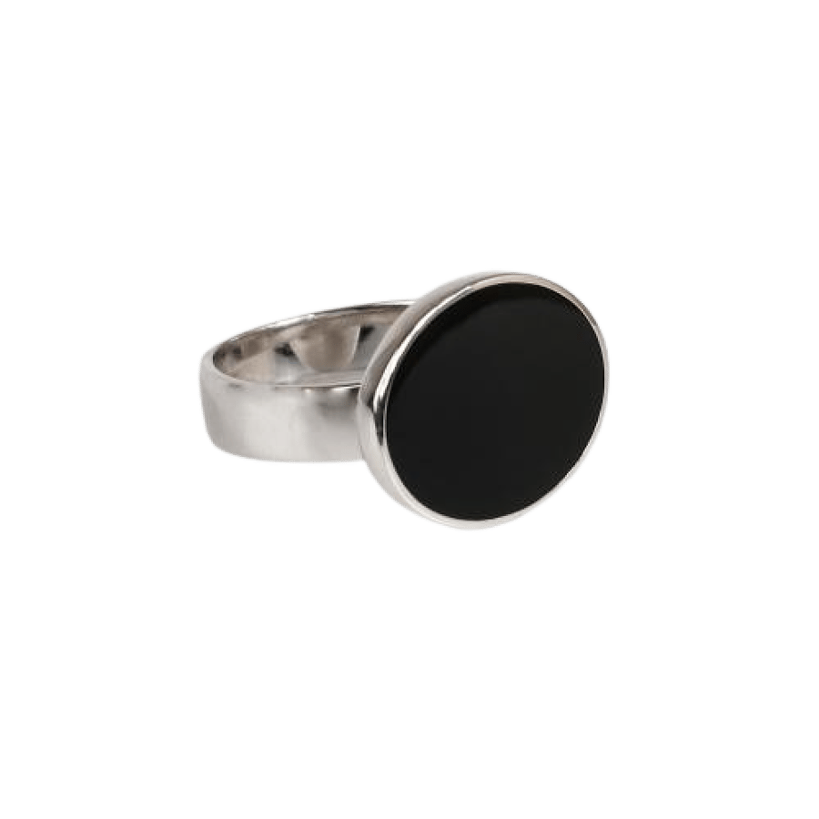 Royal silver ring, oval design, black