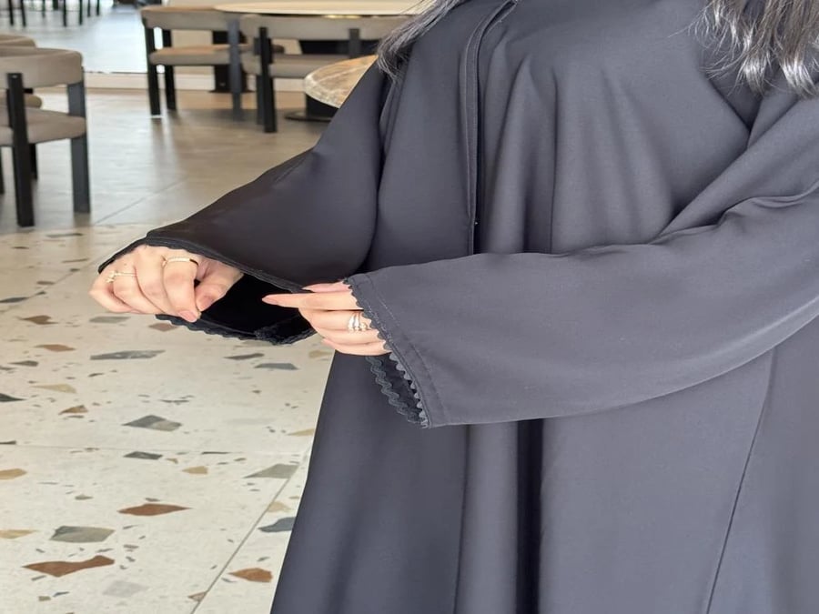 عباية بتدخيلة مثلثات علي الكم متميزه جدا
