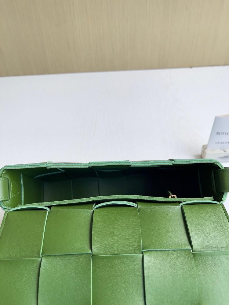 بوتيقا cassette مقاس 23cm