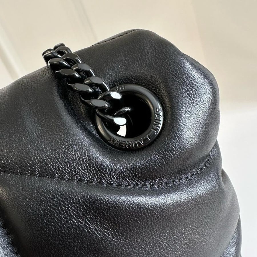 سان لوران loulou puffer مقاس 29cm