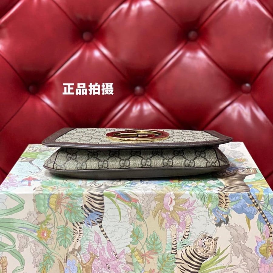 قوتشي Blondie shoulder bag مقاس28cm