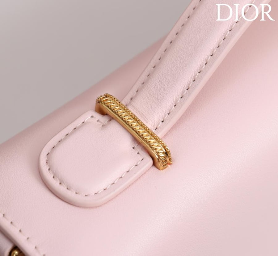 ديور Medaillon مقاس 26cm
