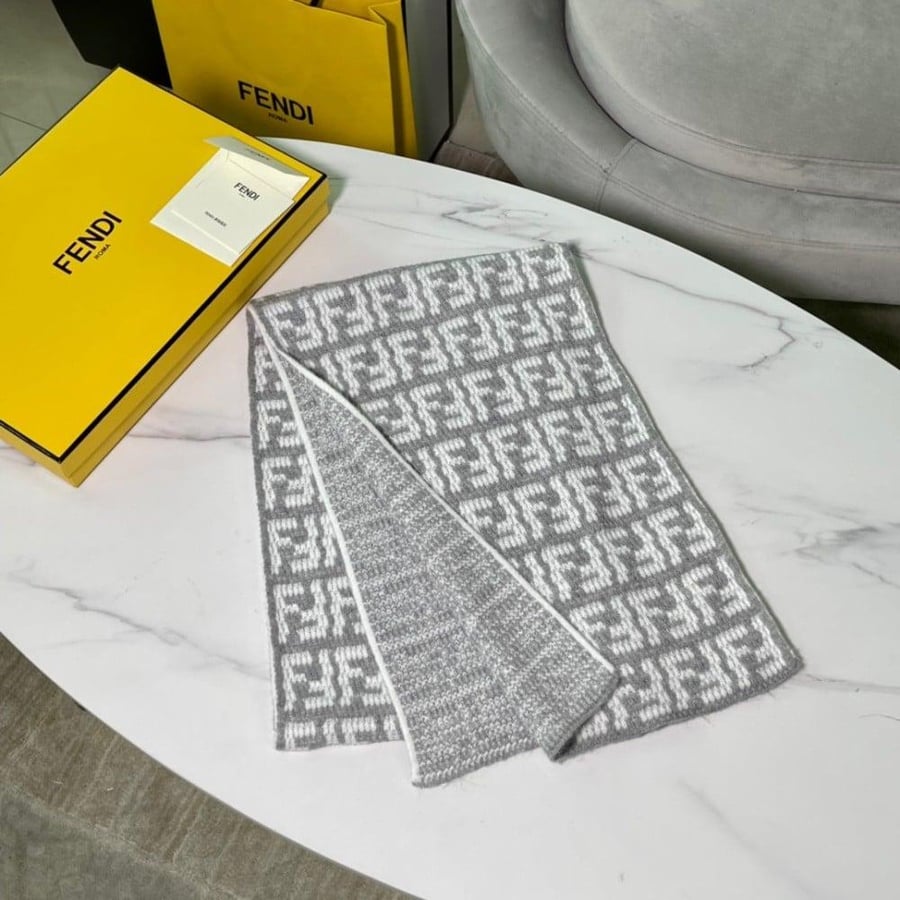 سكارف فندي 30*180