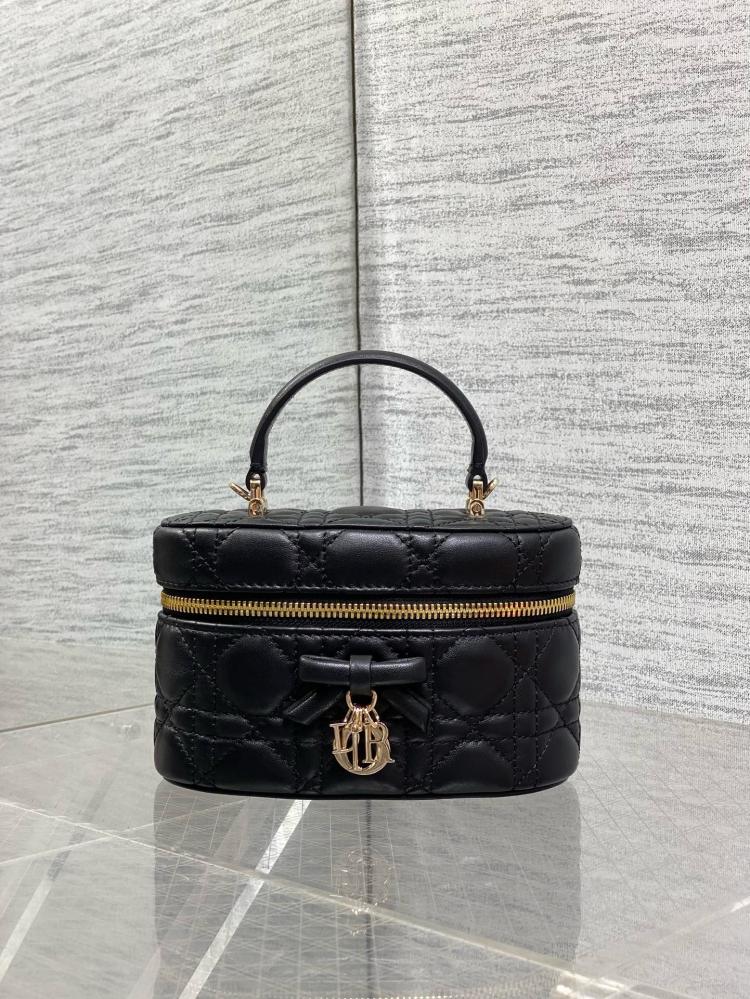 ديور Mini Vanity مقاس 17cm