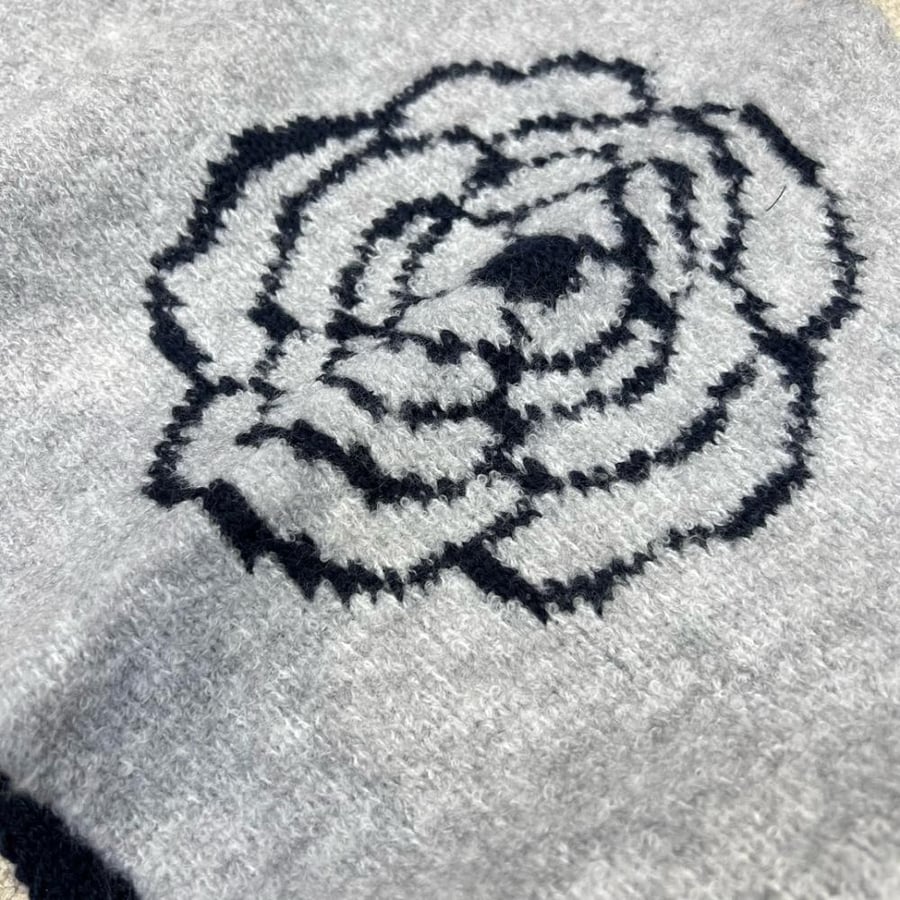سكارف شانيل مقاس 185*30
