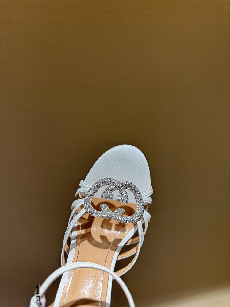 قوتشي هيلز ارتفاع 12,5cm