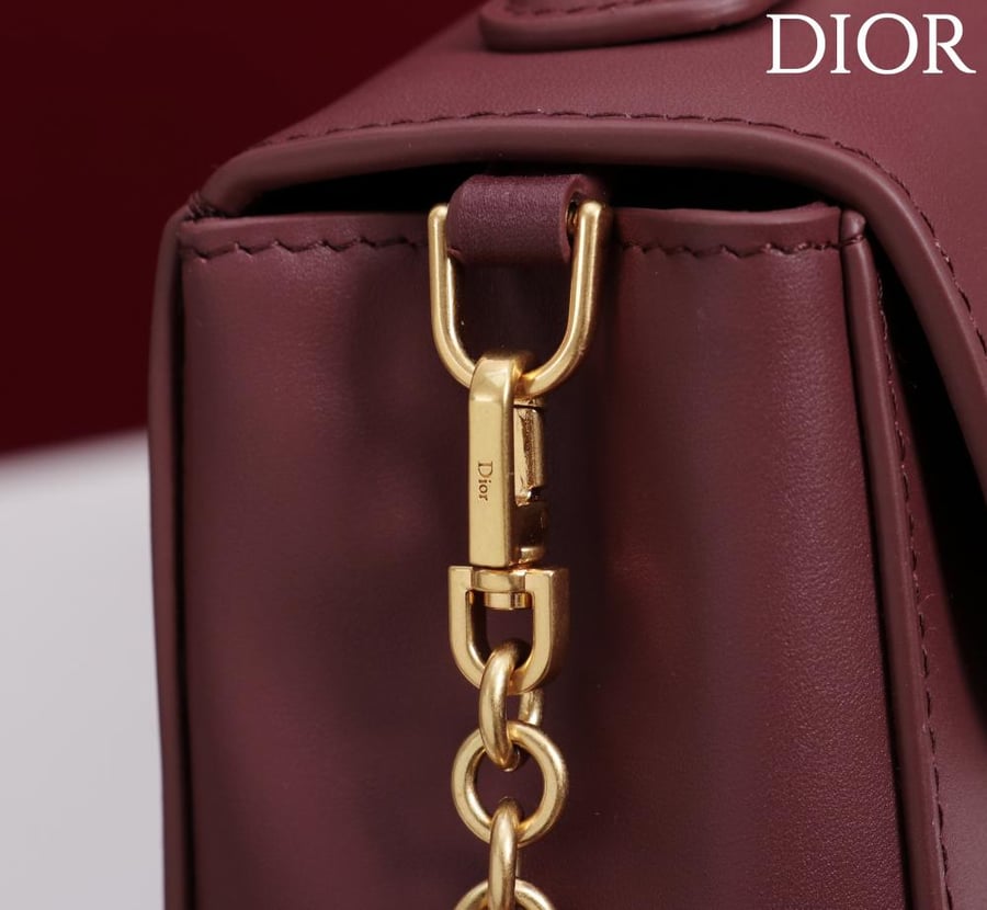 ديور Medaillon مقاس 26cm