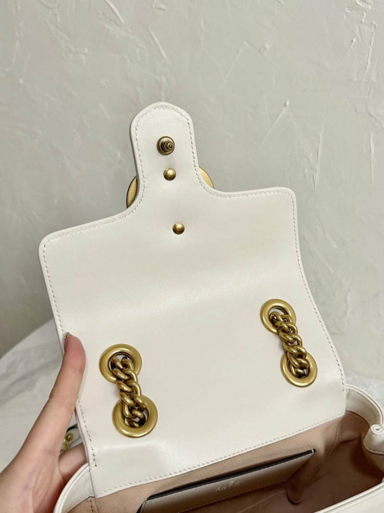 قوتشي جيجي مارمونت 18cm