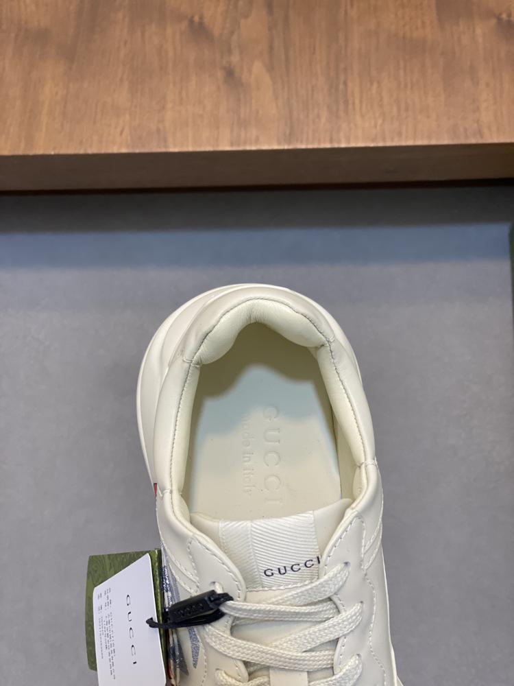شوز قوتشي 35-44