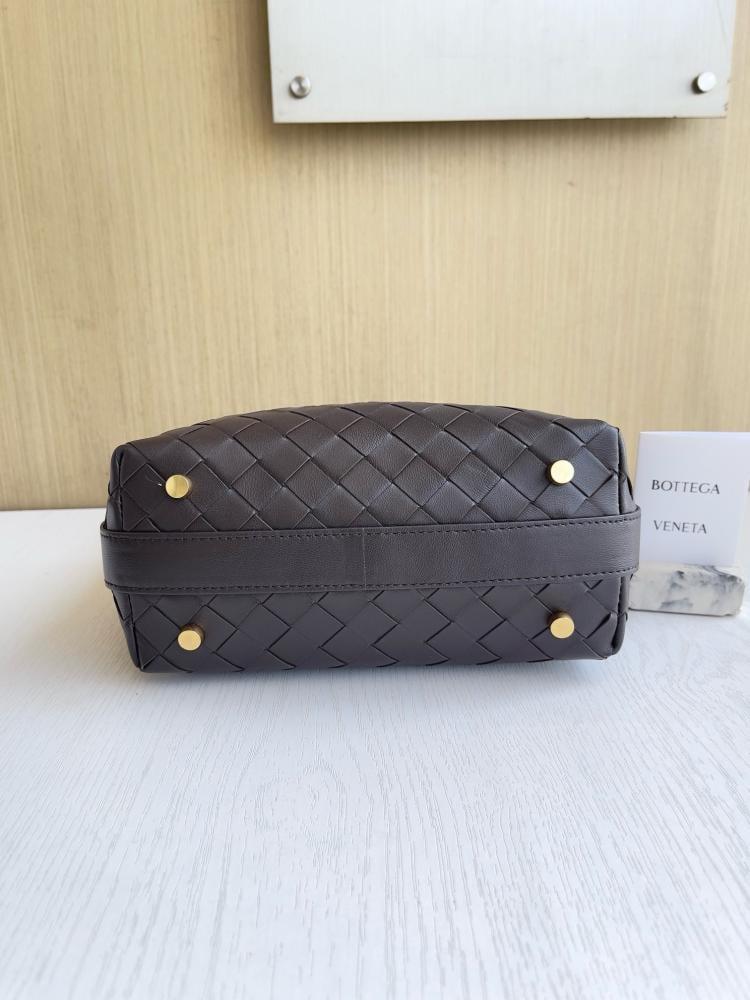 بوتيقا Mini wallace مقاس 20cm