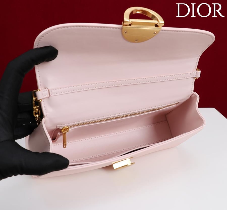 ديور Medaillon مقاس 26cm