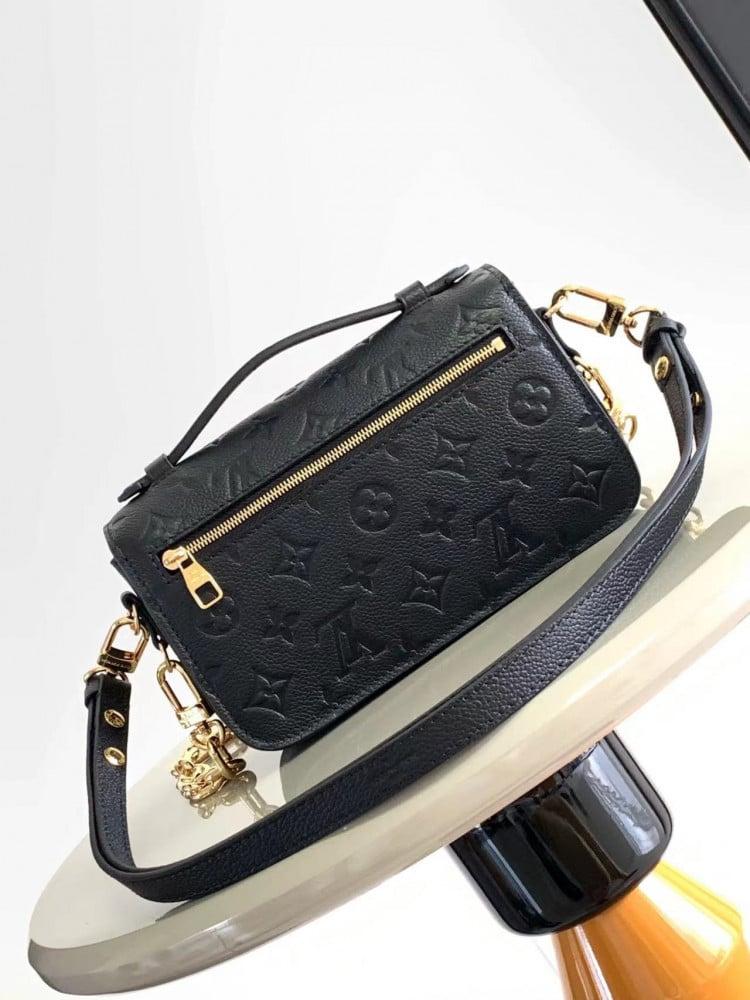 لوي فيتون Pochette Métis East West مقاس 21.5cm