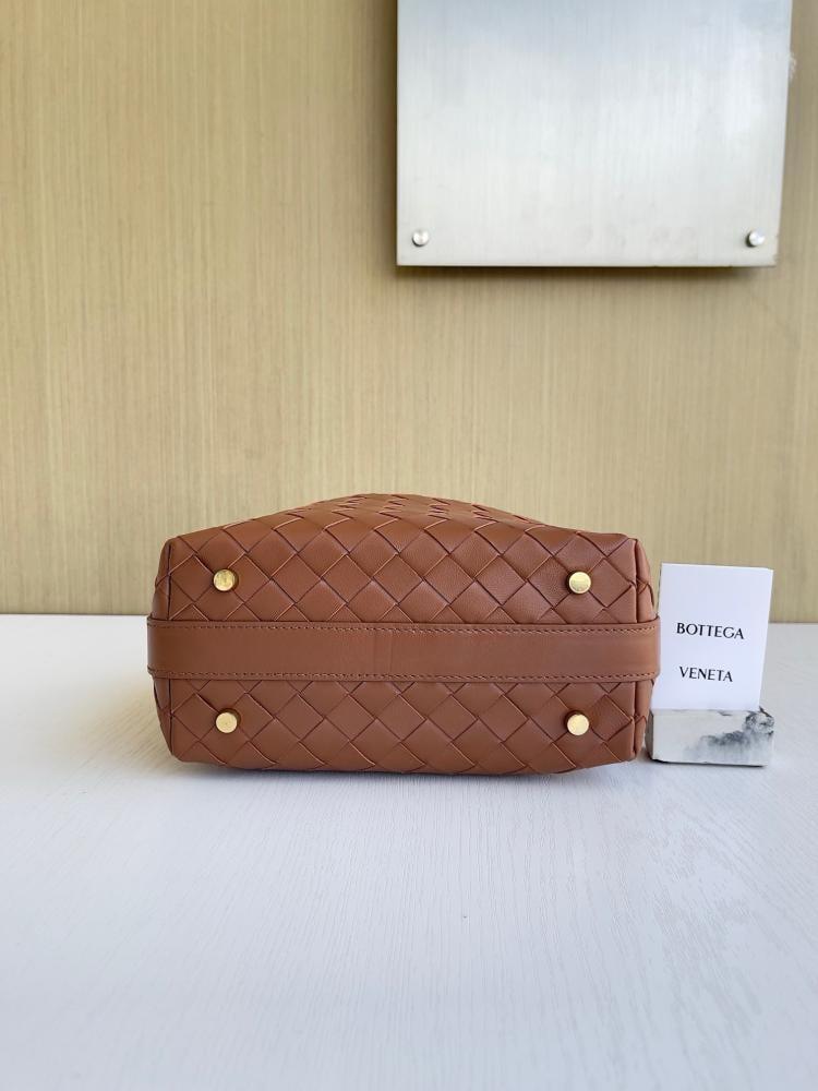 بوتيقا Mini wallace مقاس 23cm