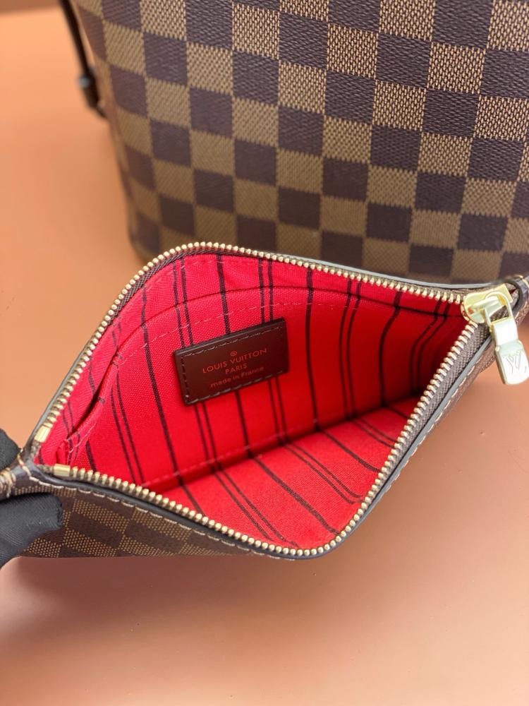لوي فيتون neverfull pm