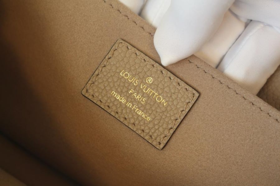 لوي فيتون Pochette Métis East West مقاس 21.5cm