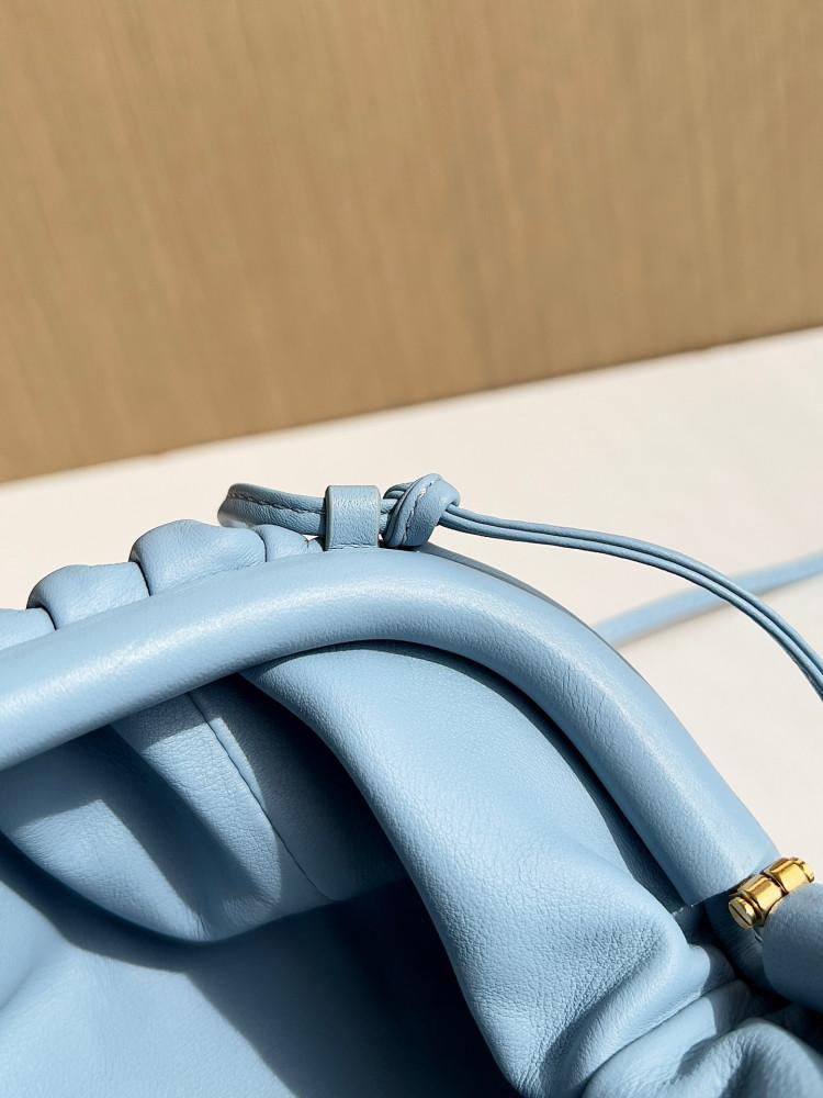 بوتيقا Mini Pouch مقاس22cm