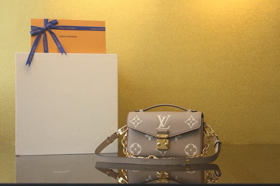 لوي فيتون Pochette Métis East West مقاس 21.5cm