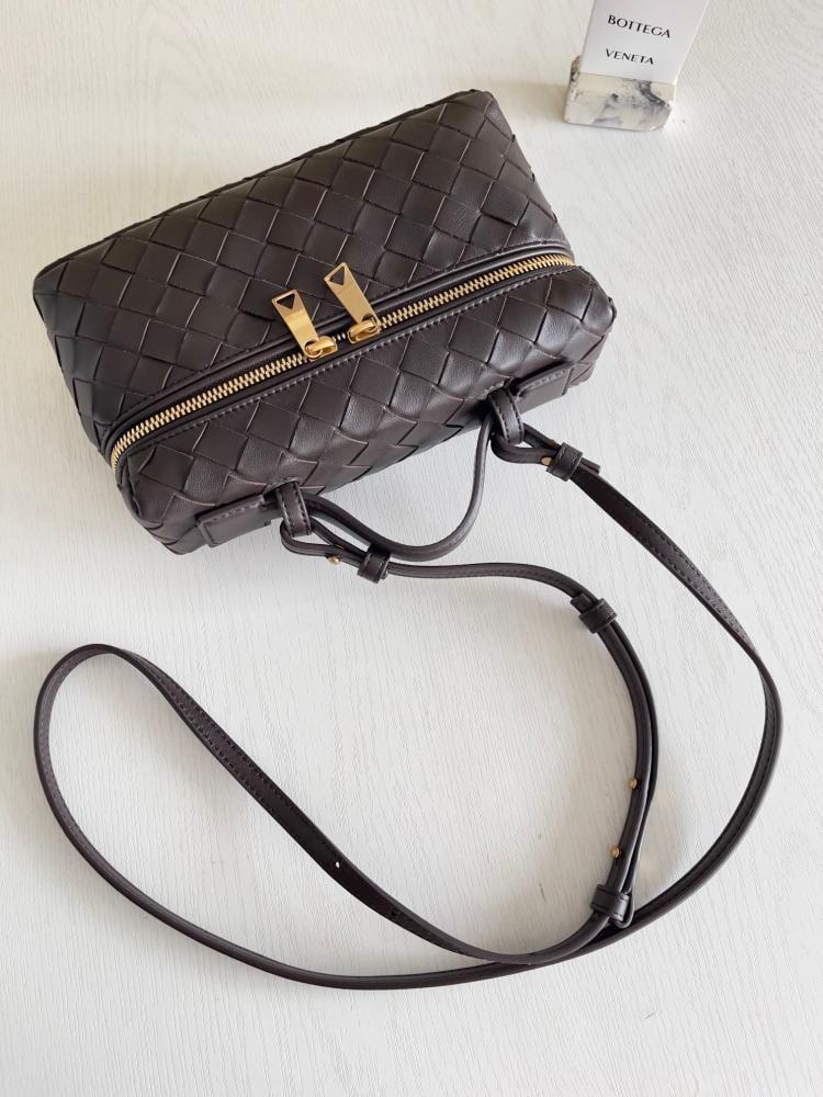 بوتيقا Vanity مقاس 22cm