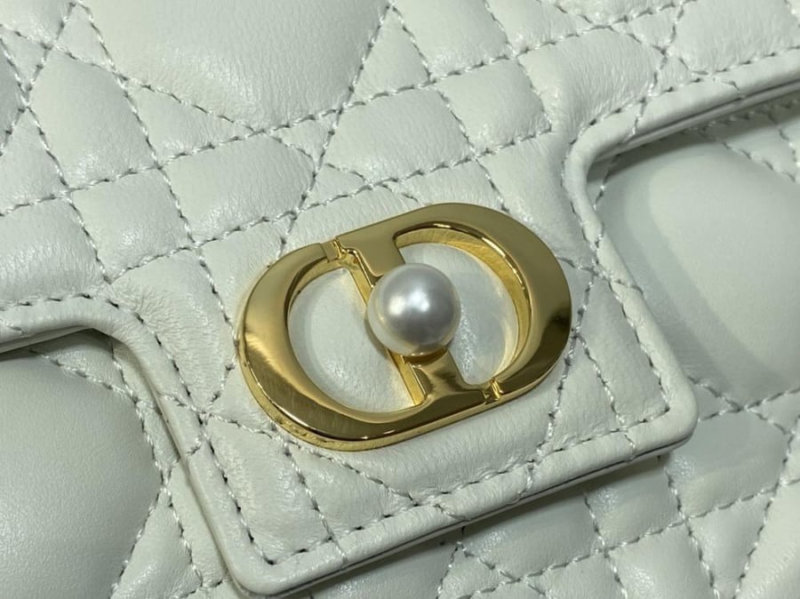 ديور jolie مقاس 21cm