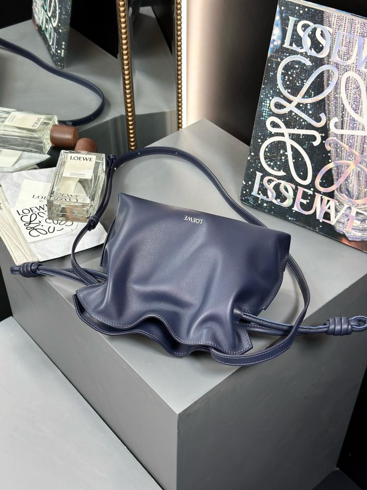 لويفي Flamenco clutch مقاس 22.5cm