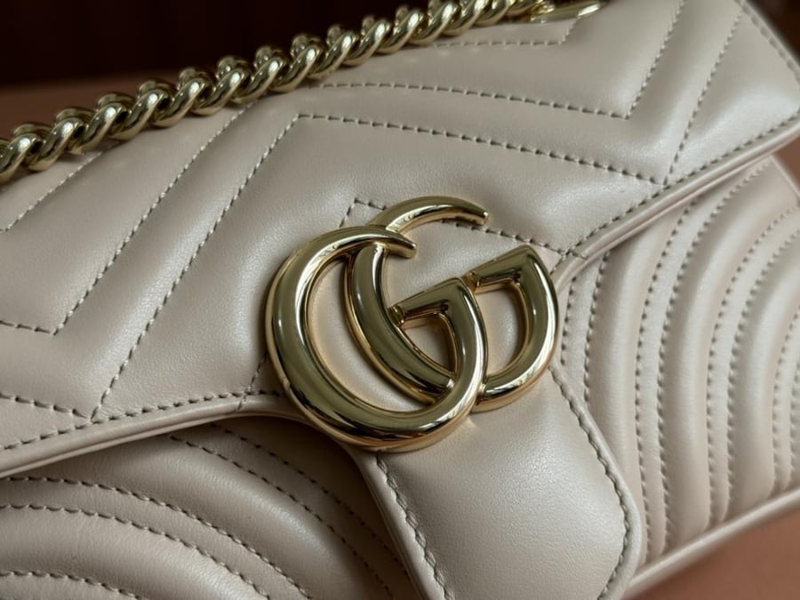 قوتشي GG marmont مقاس 22