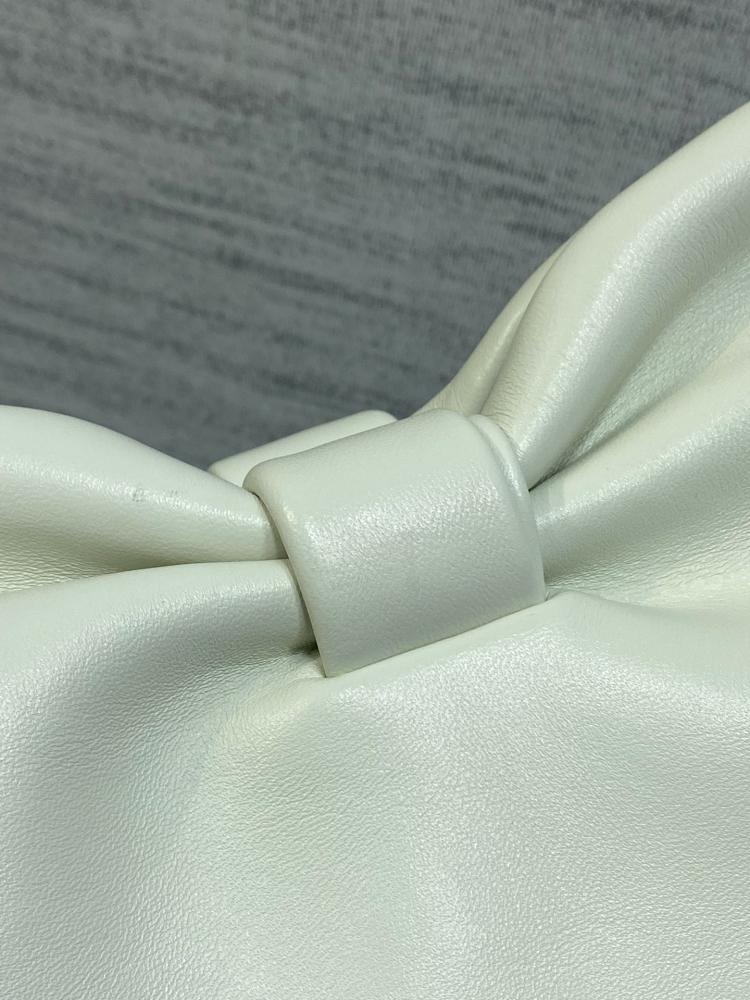 ديور BOW مقاس 26cm