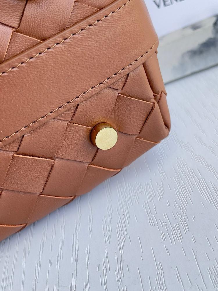 بوتيقا Mini wallace مقاس 23cm